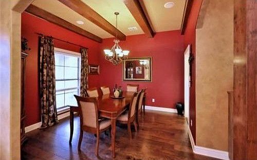 3rd image of 2844 Hillcrest Cir