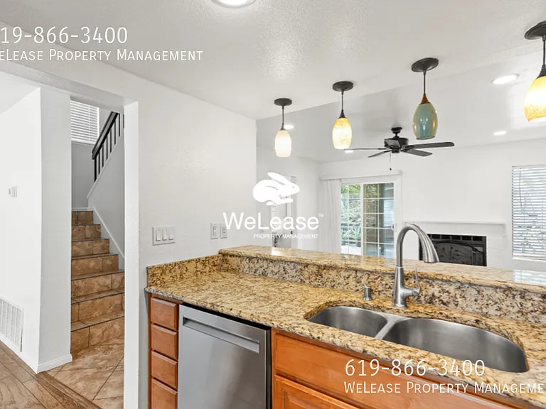 1886 Manzana Way — Photo 4