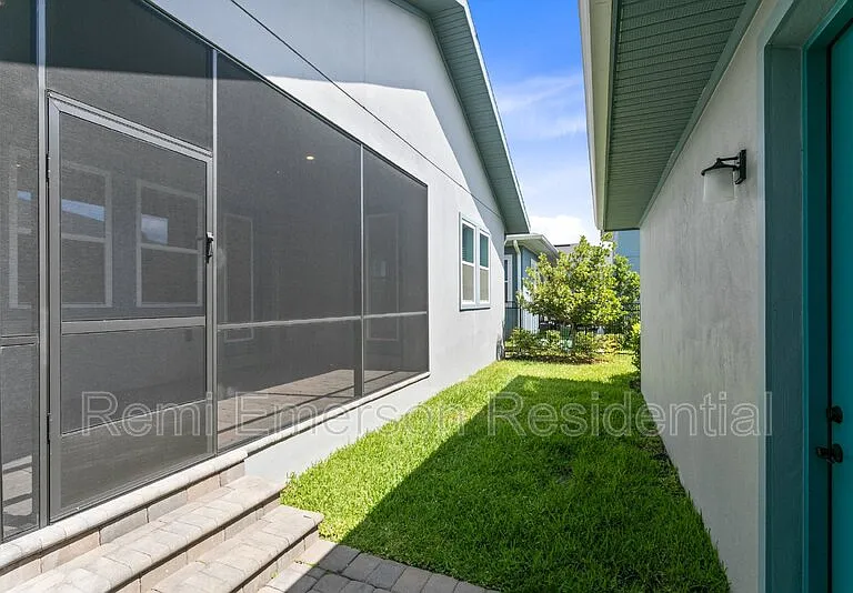 8828 Sperry St — Photo 23