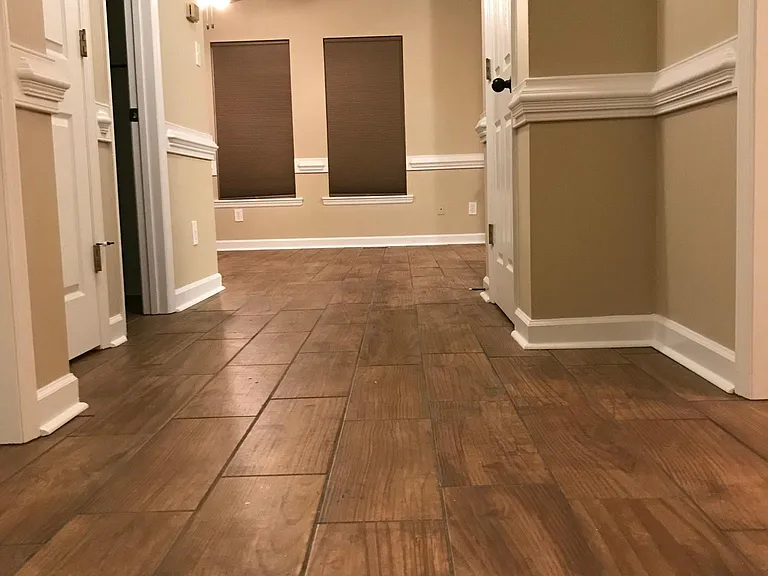 219 Yorkshire Dr — Photo 3