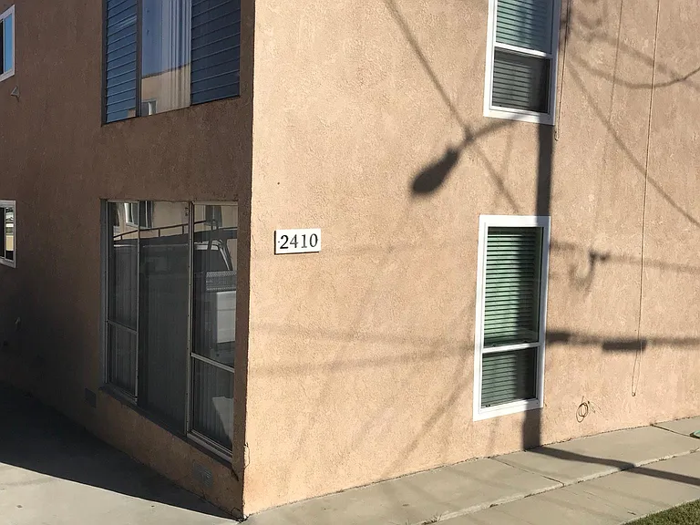 2410 S Carolina St #A — Photo 3