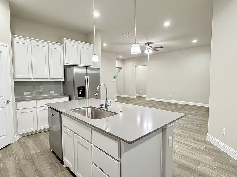 3648 Walnut Ridge Dr — Photo 11