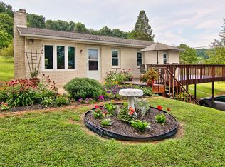 471 Rugby Rd, Birdsboro, PA 19508