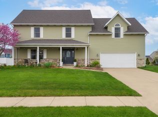 2039 Joni Ln, Stevensville, MI 49127