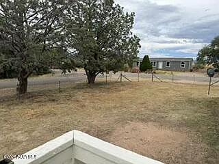 3 bed, 2.0 bath, 1024 sqft, $1,550 — Photo 4