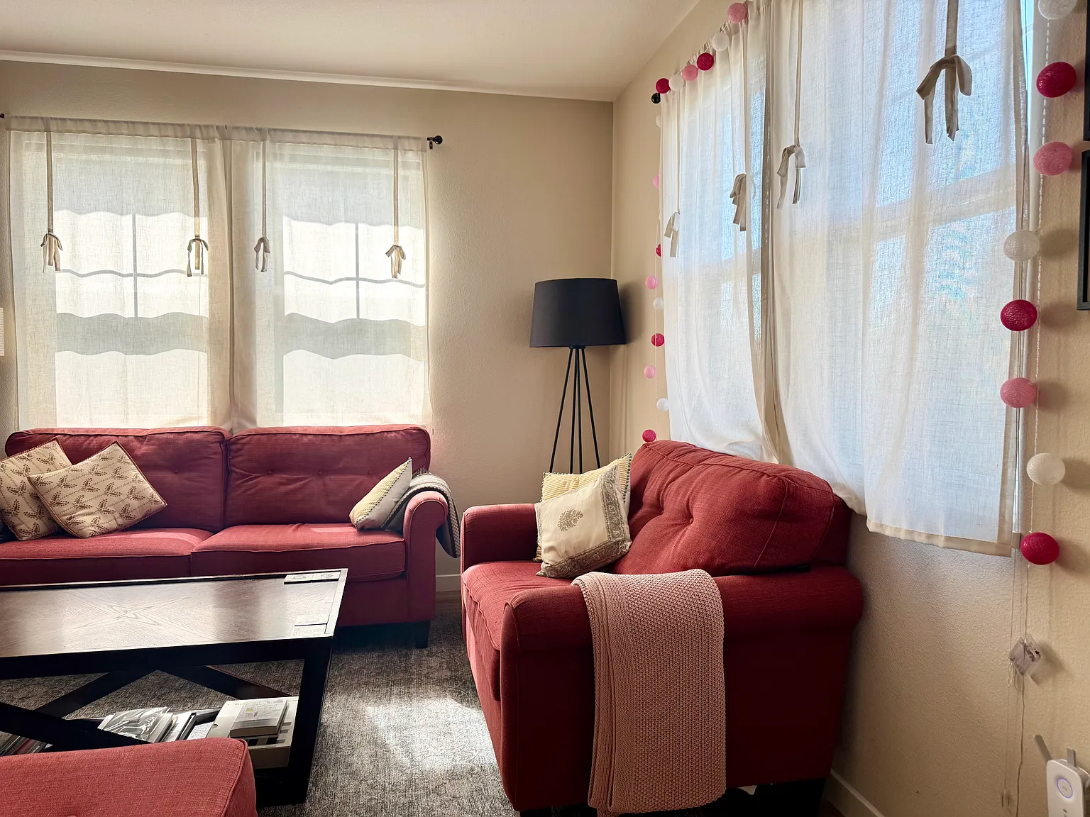 157 Zephyr Pl — Photo 2