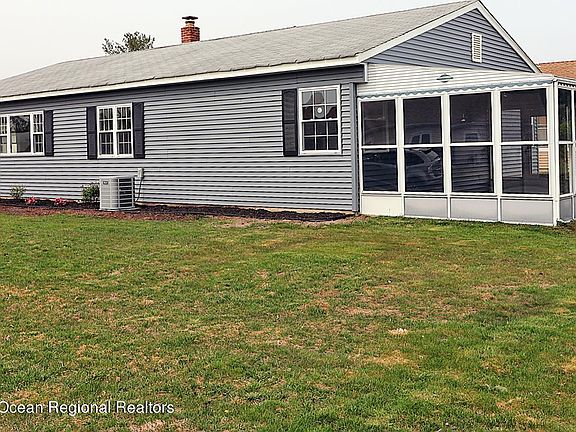 5th image of 81 Chesterfield Ln
