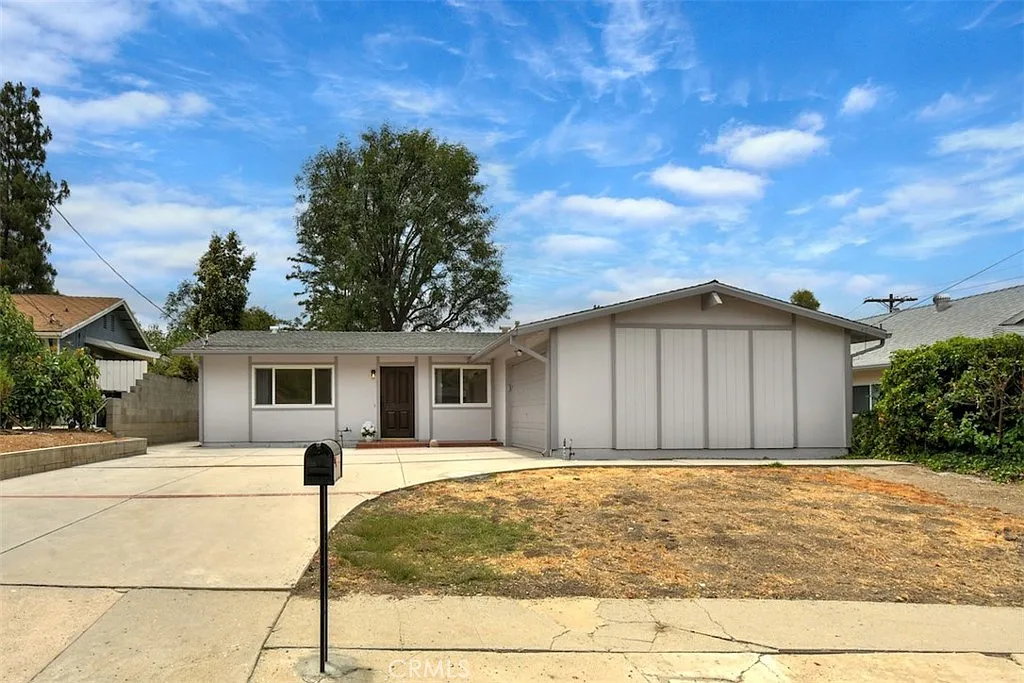 3 bed, 1598 sqft, $4,400 — Photo 4