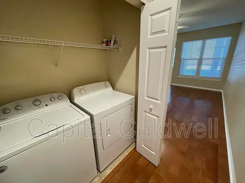 2 bed, 2.0 bath, 1150 sqft, $2,100 — Photo 4