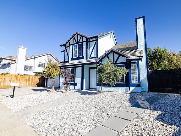 2nd image of 1298 Hazlett Way