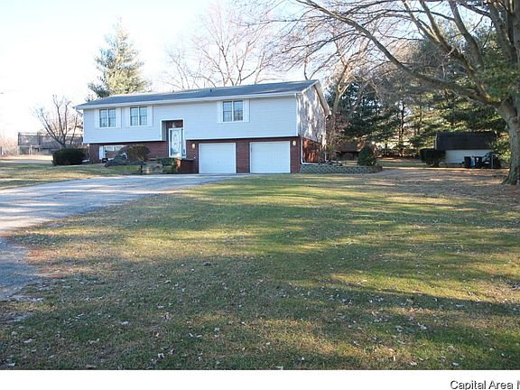 4th image of 31 Mayhue Dr