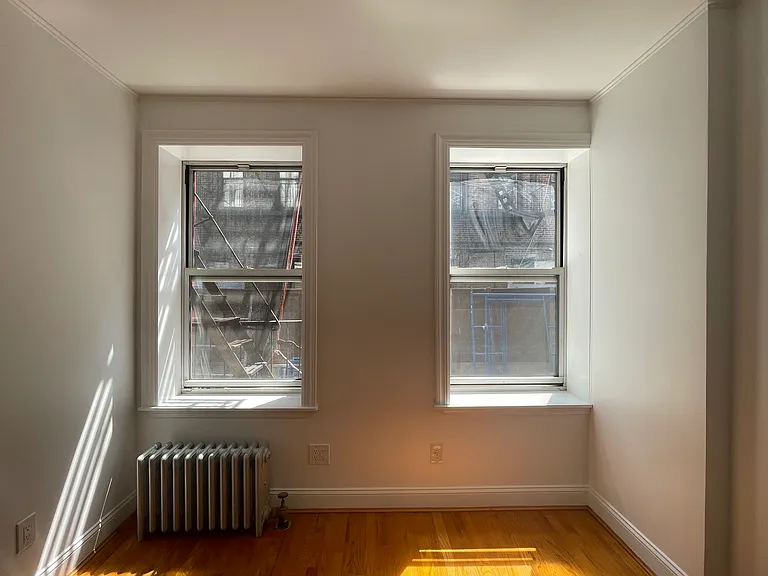 80 E 7th St #1B — Photo 2