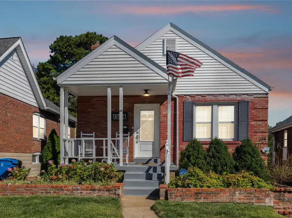 1504 Collins Ave, Saint Louis, MO 63117