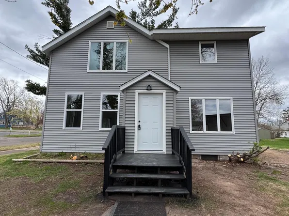 105 Commercial Ave N, Sandstone, MN 55072
