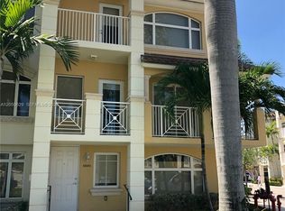 18451 NE 27th Pl, Aventura, FL 33160