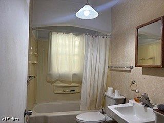 5th image of 1022 Virginia St
