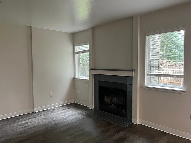 3660 Bridgeport Way W — Photo 2