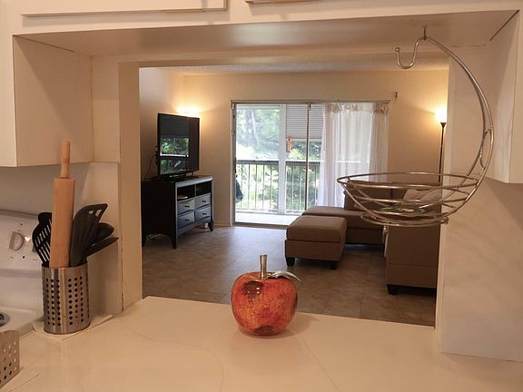 5th image of 7080 Nova Dr APT 307B