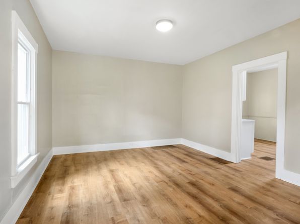 169 Linden Ave NE