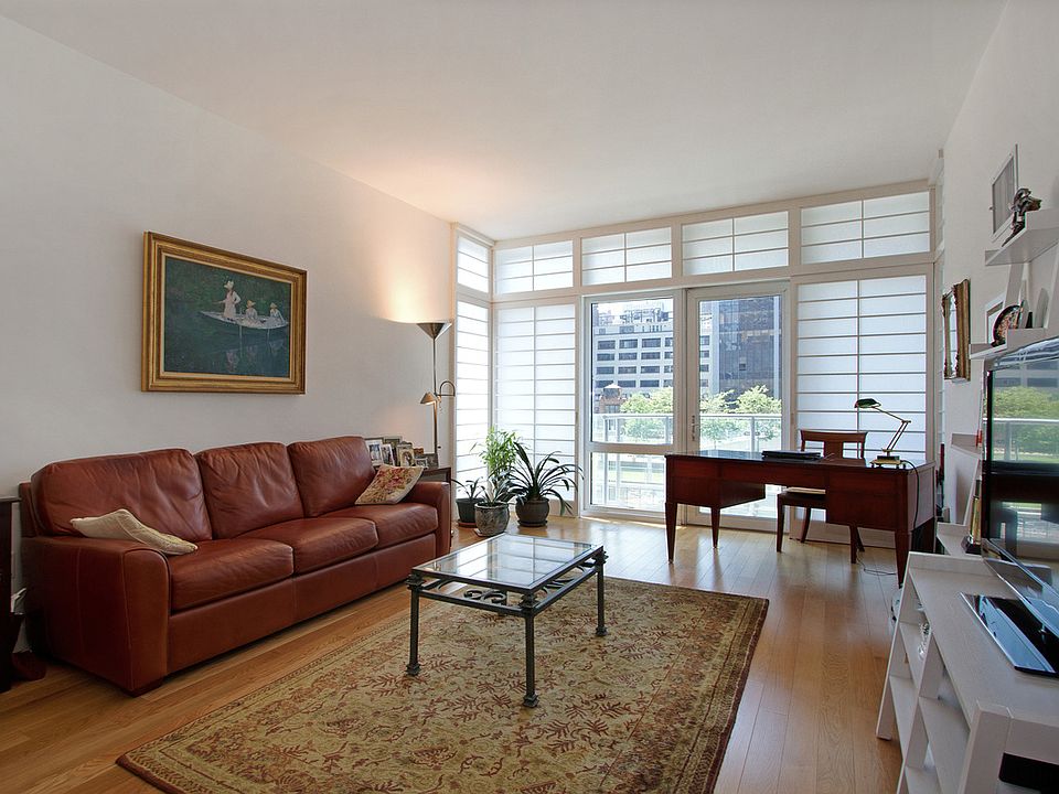 1st image of 555 W 59th St APT 8E