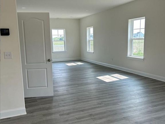 5th image of 23530 Linkside Dr
