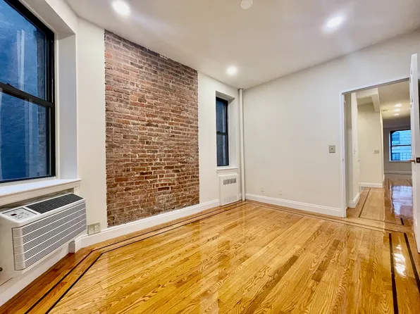 366 Broome Street image 11 of 14