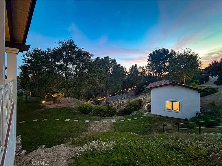 130 Dapplegray Rd — Photo 45