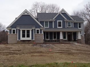 7087 Eagle Point Dr, Dexter, MI 48130