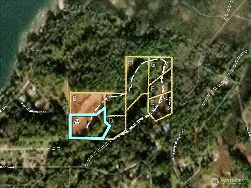 5th image of 105 E Lakewood Drive