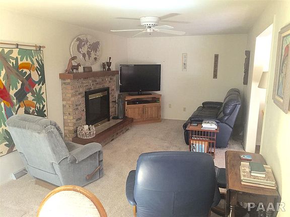 2nd image of 3322 W Wilshire Dr