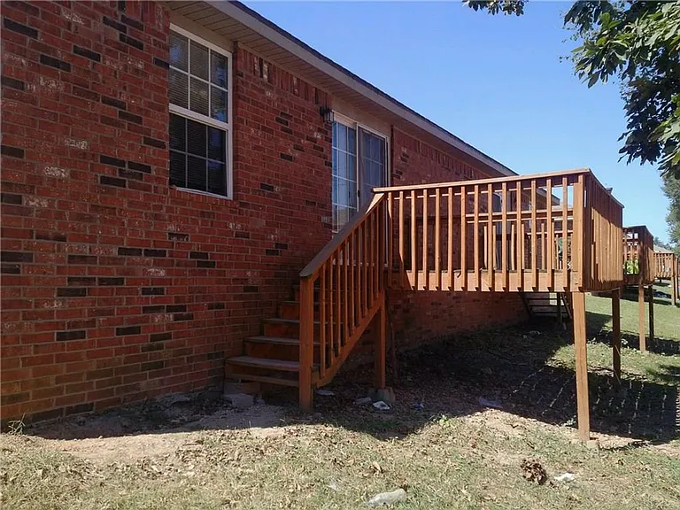 231-233 Graystone Cir — Photo 7