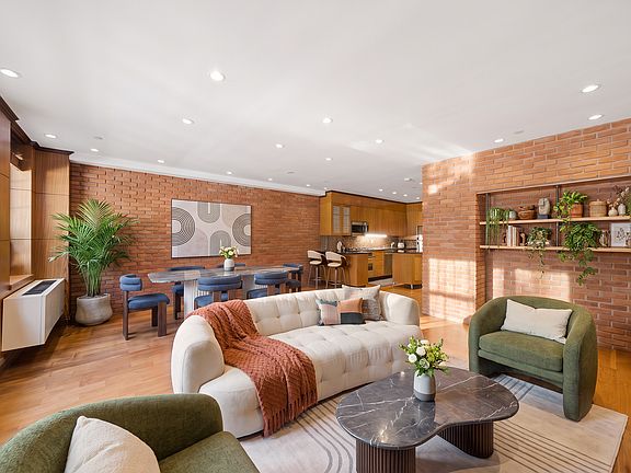 3rd image of 1400 York Ave APT 2