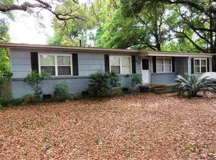 429 Fairpoint Dr, Gulf Breeze, FL 32561