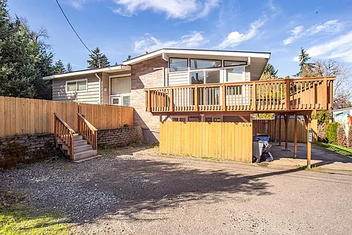302 NE 45th St Photo 1 302 NE 45th St Photo 1