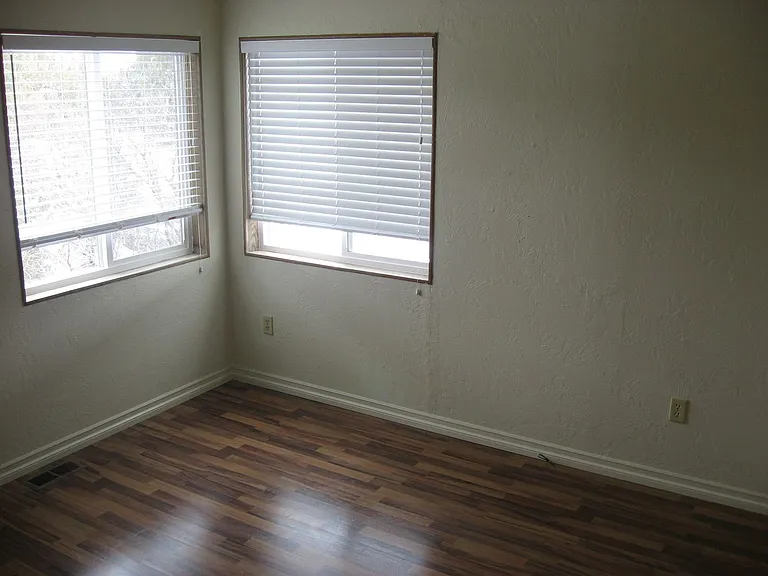 2542 S 9100 W — Photo 10