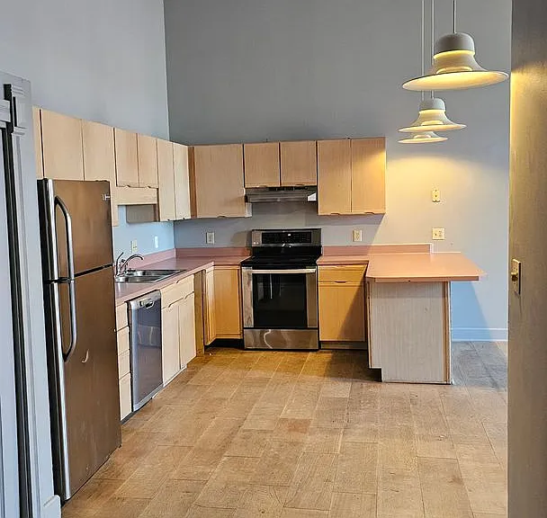 204 N Walnut St #B — Photo 3