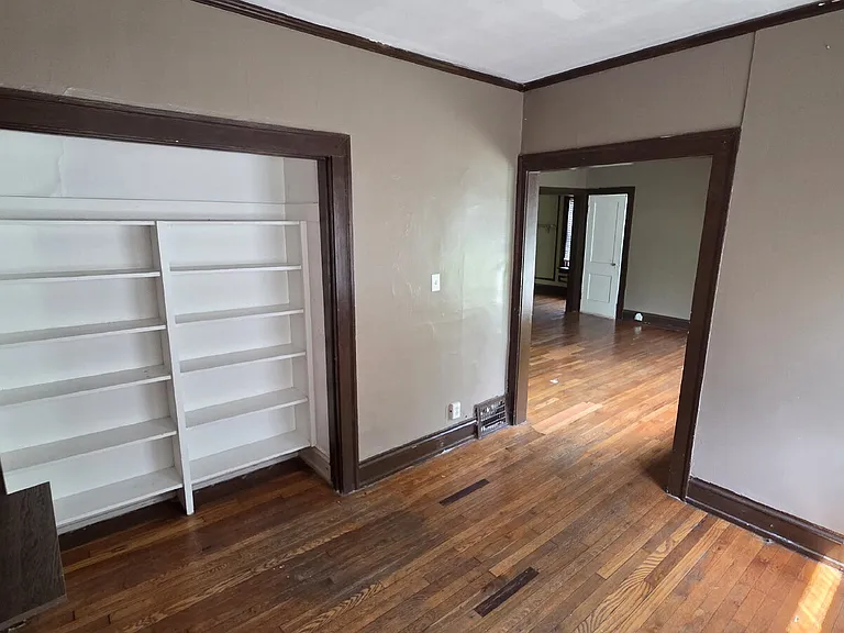 1462 Maple Rd #1 — Photo 4