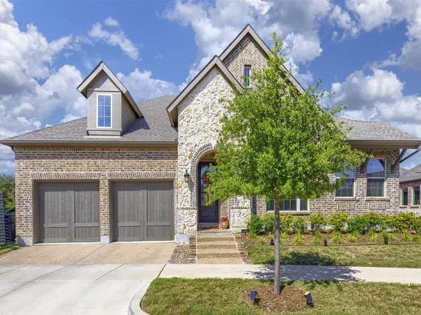 2055 Spotted Fawn Dr, Arlington, TX 76005