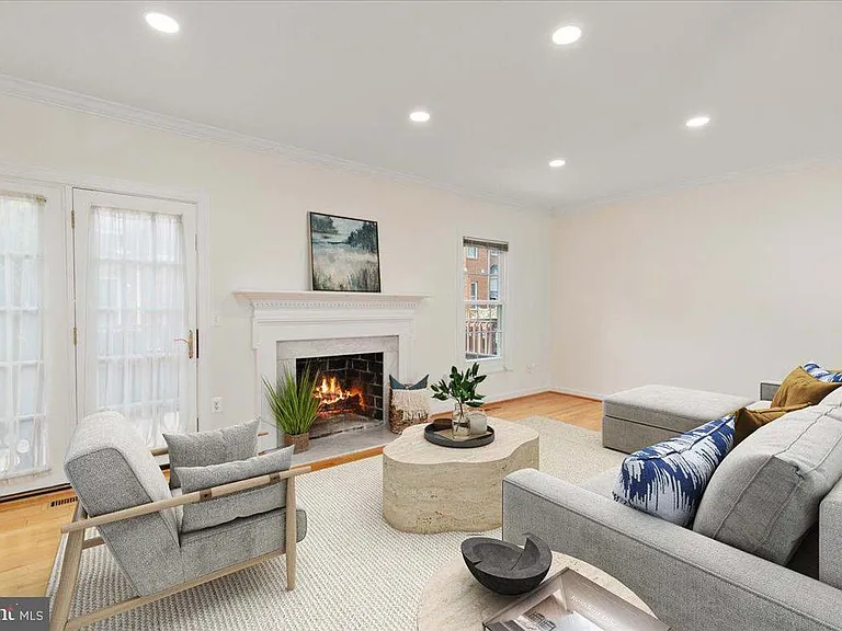 4734 Minor Cir — Photo 4