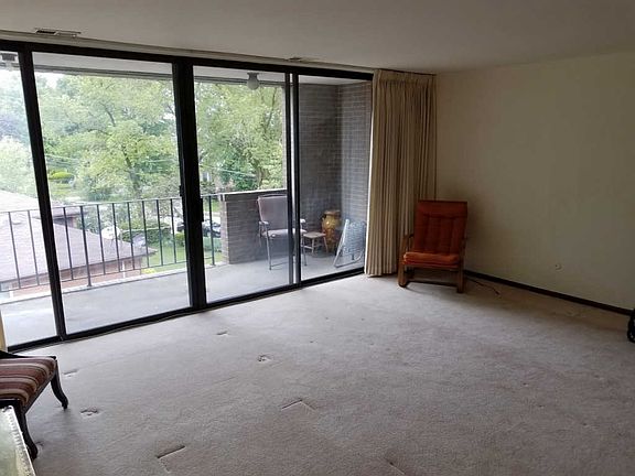 4th image of 5406 Lincoln Ave APT 3B