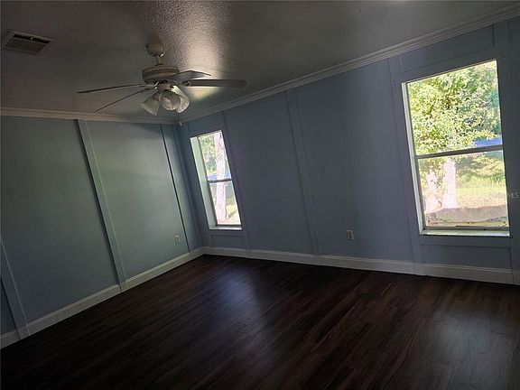 3rd image of 1504 WALDRUP ROAD