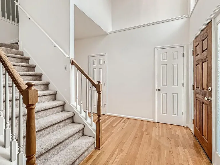 390 Saddle Bridge Dr — Photo 15