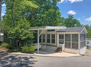 58 Kortney Lynn Ln, Flat Rock, NC 28731