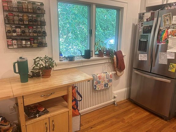 2nd image of 49 Walter St #2