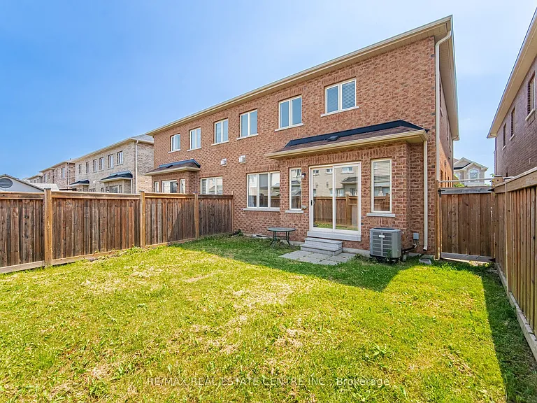 99 Colville Pl — Photo 44