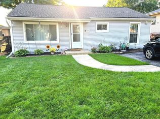 364 N Cedar Ave, Wood Dale, IL 60191