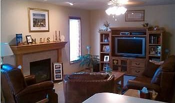 4th image of 811 Edgewater Dr