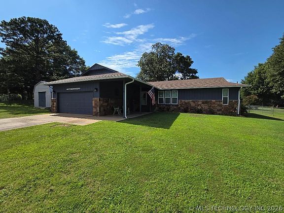 2nd image of 15 Ridgeway Ln