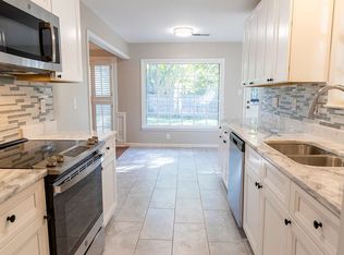 2958 Holly Heath Cv, Germantown, TN 38138