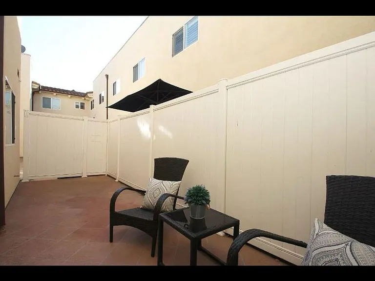 2307 Mira Vista Ave #108 — Photo 5